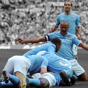 在线体育博彩-当足球超越胜负，阿贾克斯重伤倒地，内马尔领全队围拢祈祷，超越胜负的祈祷，内马尔领全队为重伤对手祈福